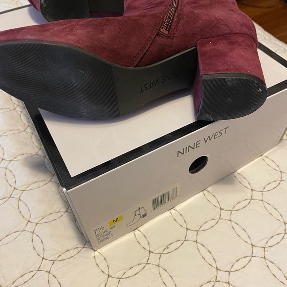 Gently worn NineWest boots. Cabernet is the color, basically wine. - Picture 3 of 7